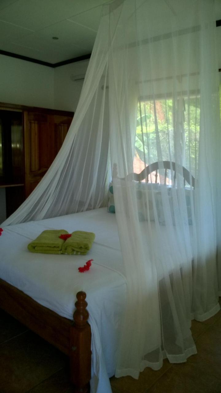 La Bel Zilwaz Guesthouse La Digue Buitenkant foto
